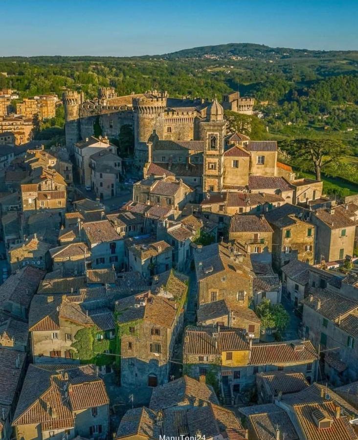 Casa Paolina Nel Centro Di Bracciano Villa Luaran gambar